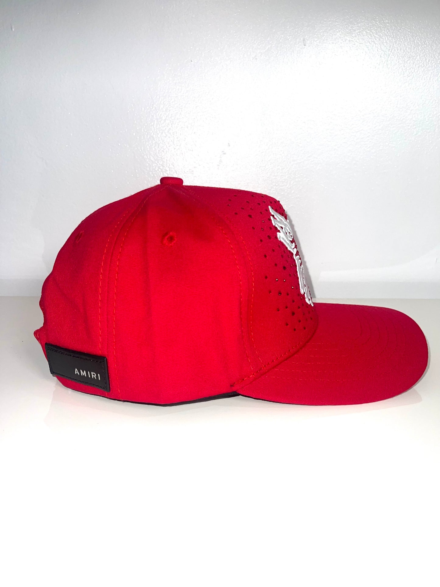 Amiri hat